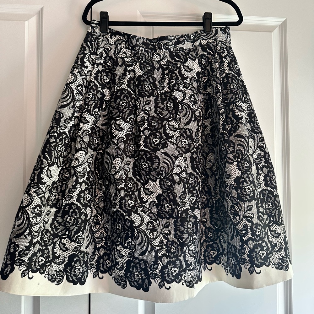 White House Black Market Black & White A-Line Lace Overlay Skirt